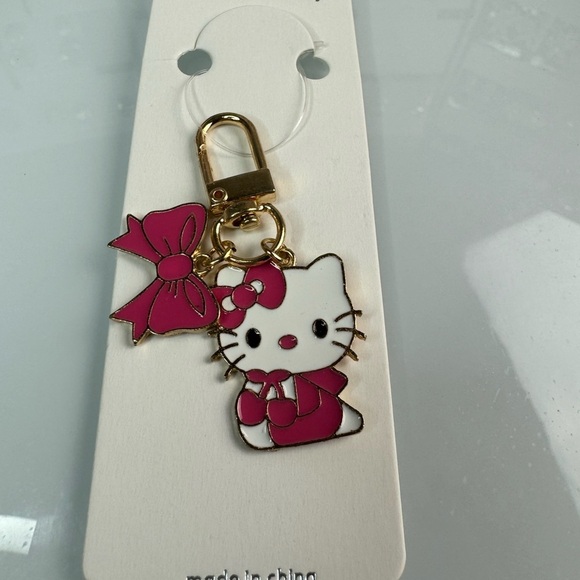 Accessories - ‼️5/$25‼️ Kitty Pink Keychain/Bag Charm